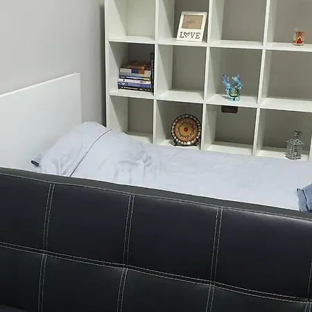 Live&work Commercial Bukra 아파트